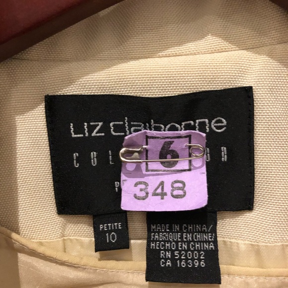 *HOST PICK* 100% Silk Blazer - Picture 10 of 16